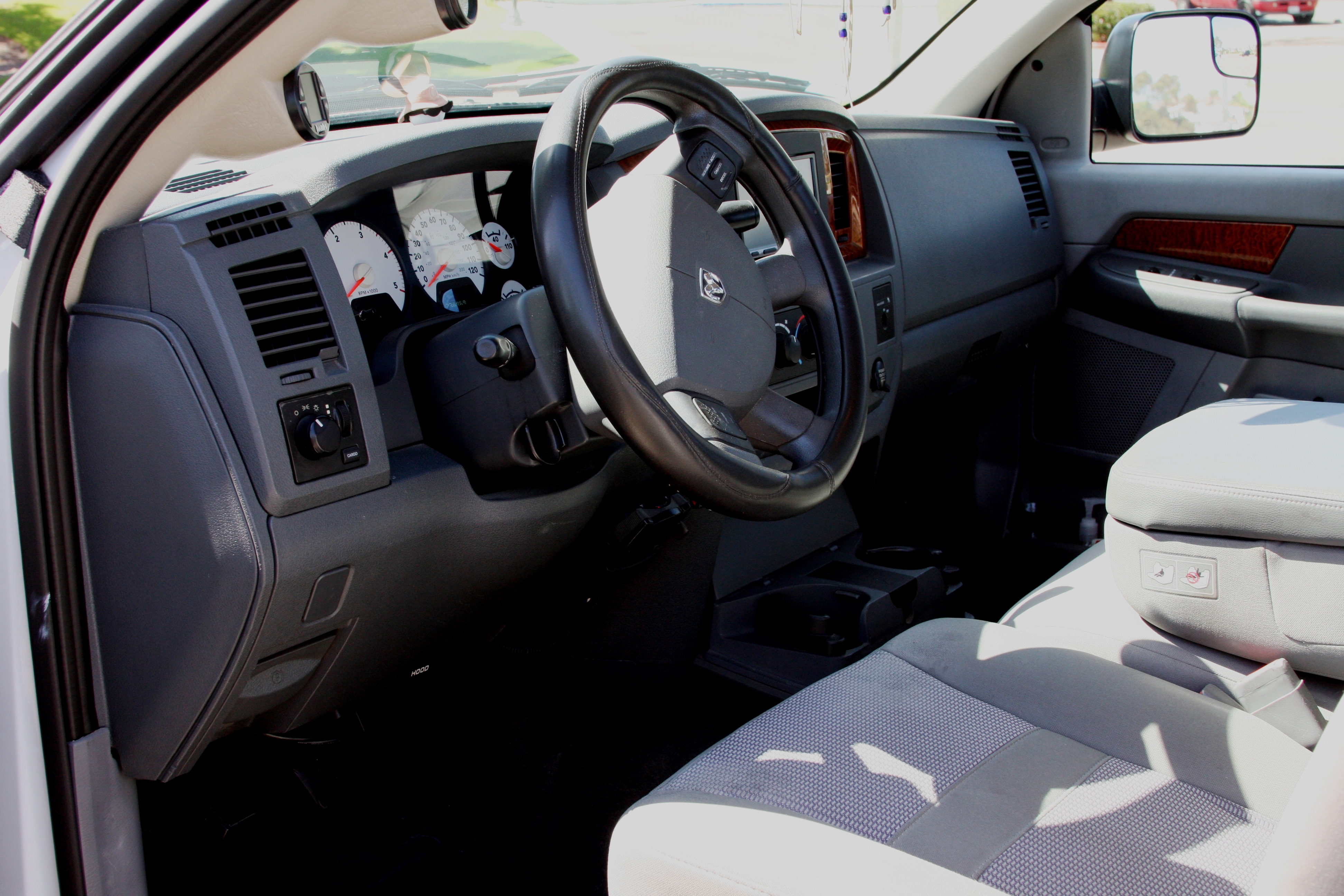 Used 2006 Dodge Ram 2500 Truck SLT w/ Trailer Tow Group RWD image 16