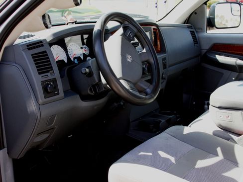 Used 2006 Dodge Ram 2500 Truck SLT w/ Trailer Tow Group RWD image 16