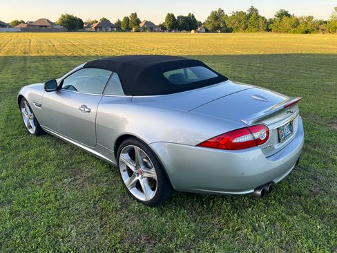 Used 2015 Jaguar XKR R RWD image 4