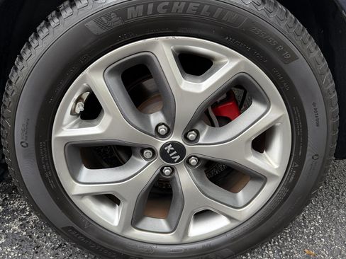 Used 2019 Kia Sorento SX image 20