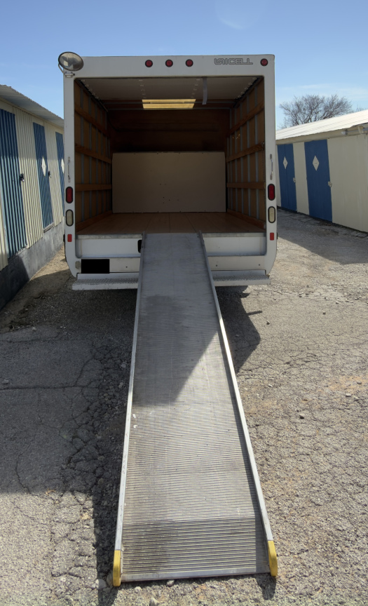 Used 2014 Chevrolet Express 3500 Extended RWD image 14