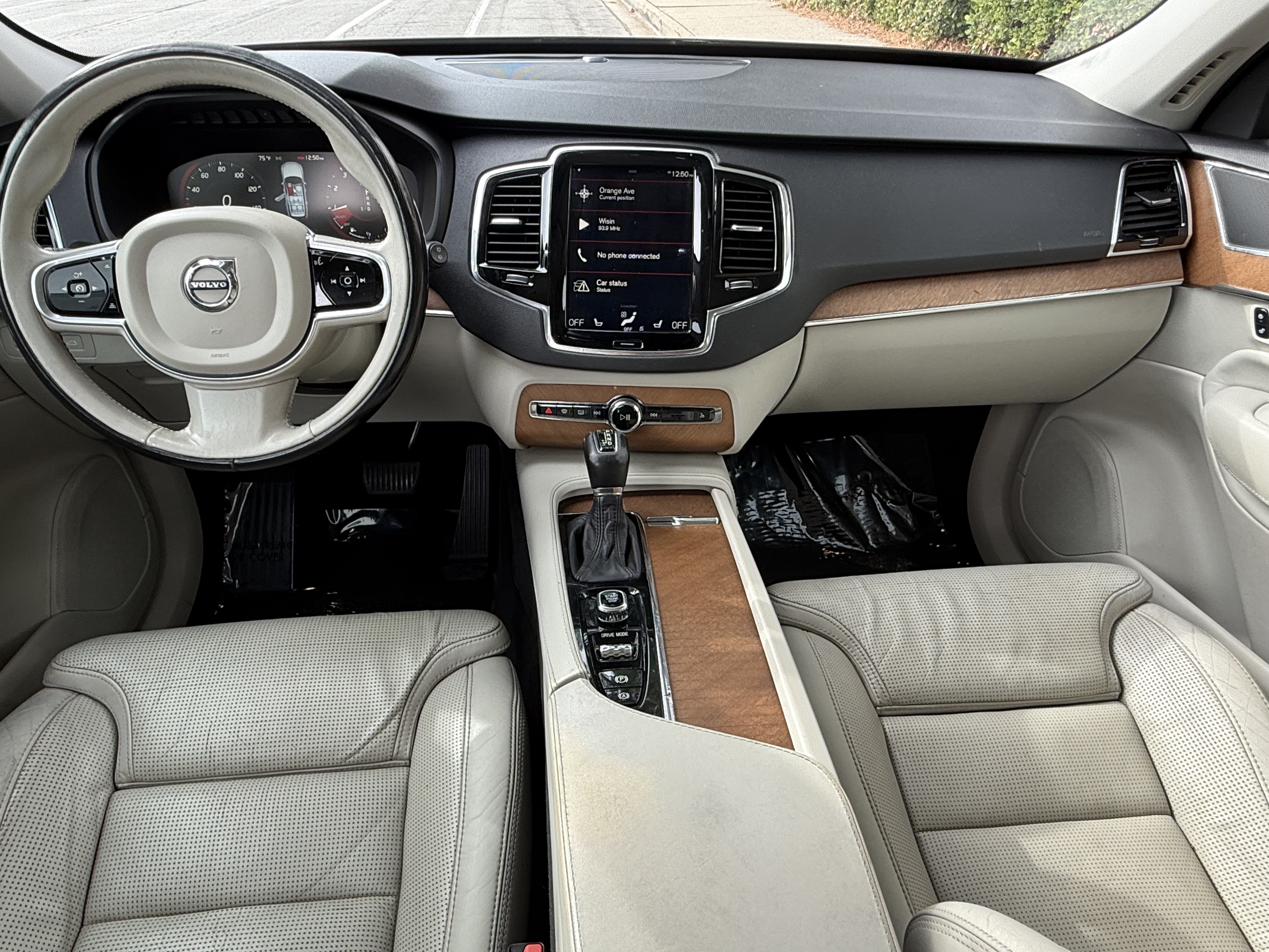 Used 2018 Volvo XC90 T6 Inscription w/ Convenience Package AWD/4WD image 18