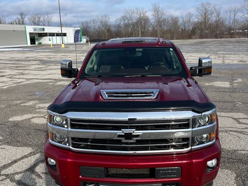 Used 2019 Chevrolet Silverado 3500 High Country w/ Duramax Plus Package image 6
