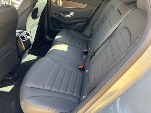 Used 2021 Mercedes-Benz GLC 300 4MATIC image 9