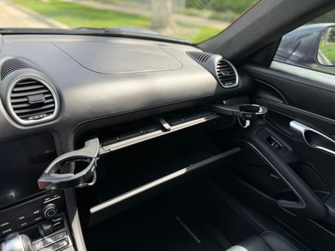 Used 2022 Porsche 718 Cayman GT4 image 30