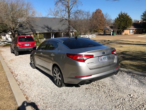 Used 2011 Kia Optima SX w/ Premium Touring Pkg image 4