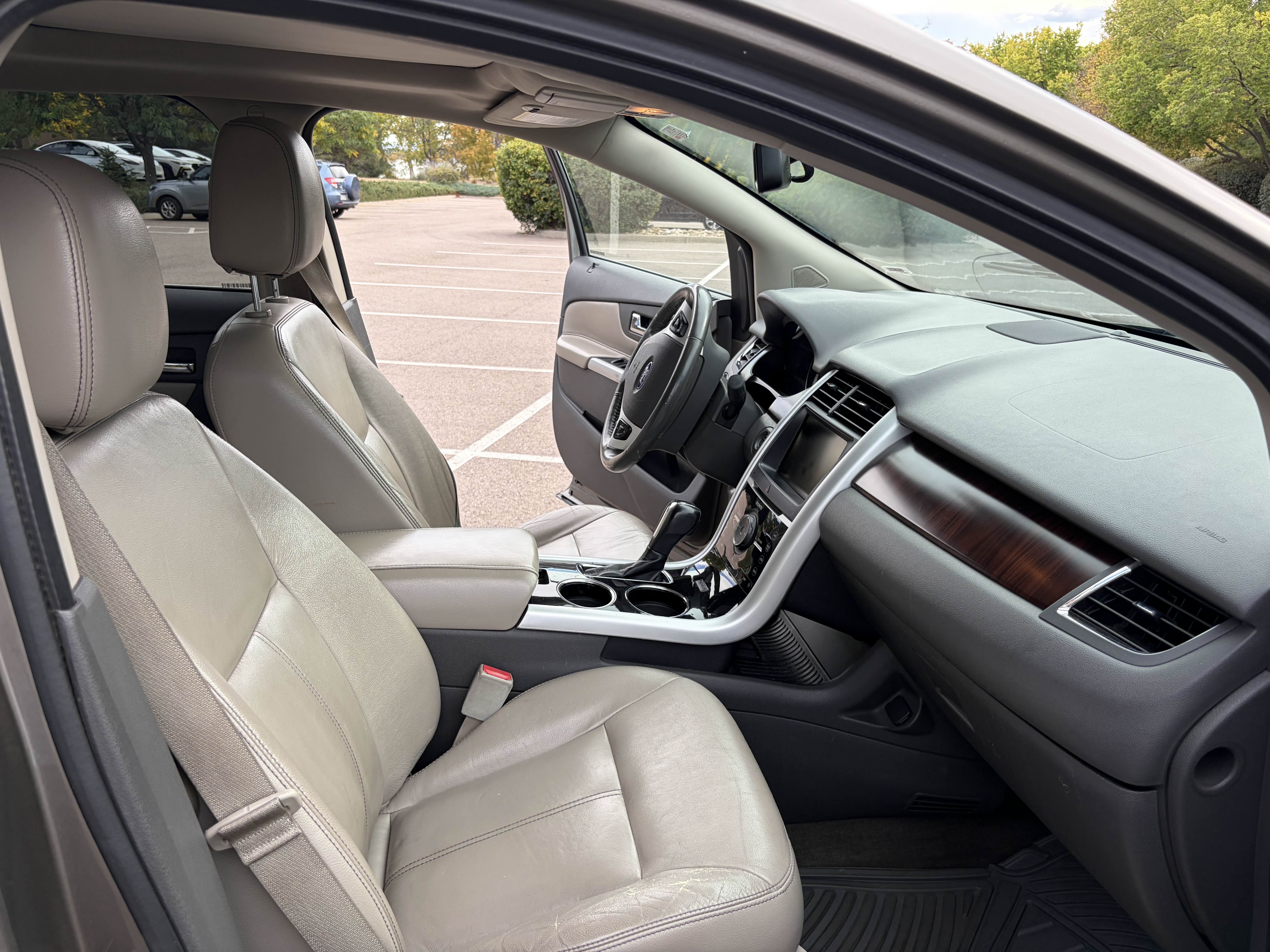 Used 2013 Ford Edge Limited AWD/4WD image 9