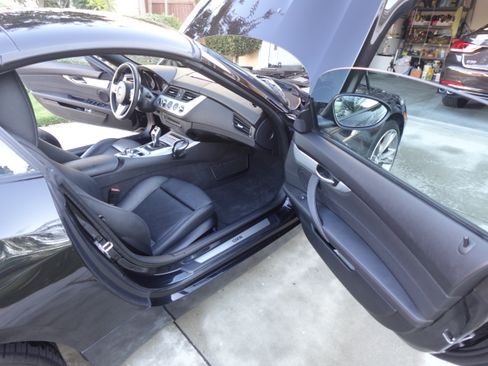 Used 2014 BMW Z4 sDrive35i image 8