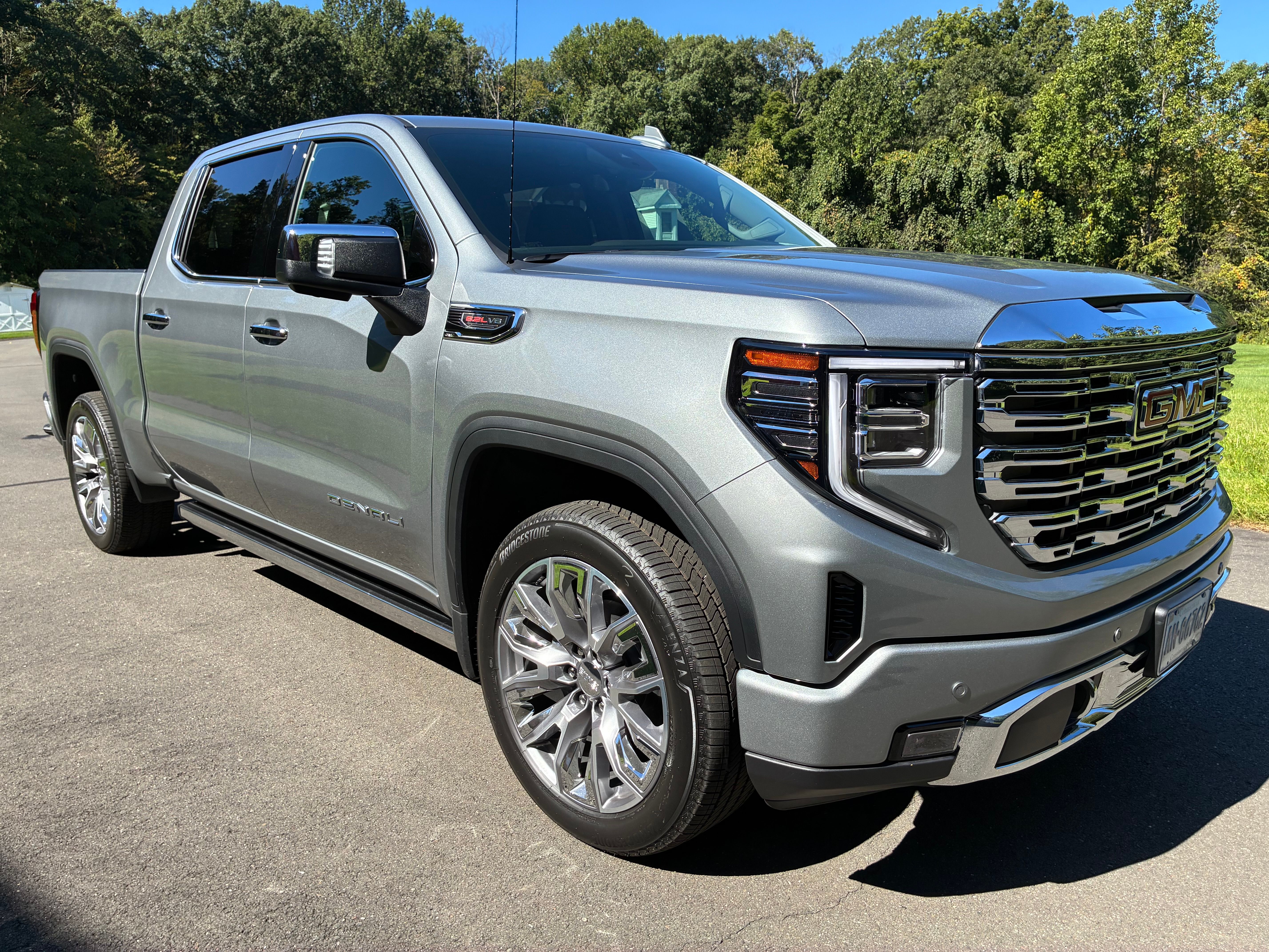 Used 2026 GMC Sierra 1500 Denali AWD/4WD image 2