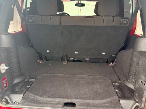 Used 2014 Jeep Wrangler Unlimited Sport w/ Quick Order Package 24S image 9