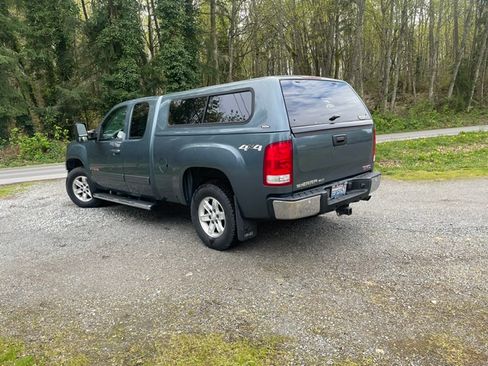 Used 2008 GMC Sierra 1500 SLT w/ Max Trailering Pack AWD/4WD image 8