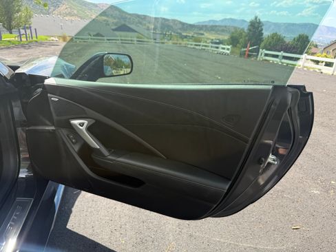 Used 2017 Chevrolet Corvette Grand Sport RWD image 12