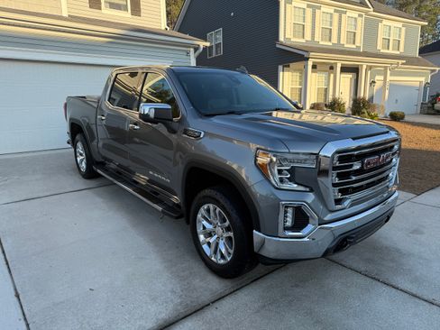 Used 2021 GMC Sierra 1500 SLT w/ SLT Premium Plus Package image 4