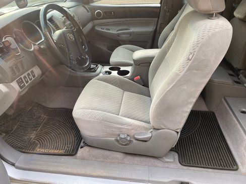 Used 2010 Toyota Tacoma 4x4 Access Cab image 7