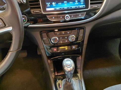 Used 2018 Buick Encore Preferred image 6