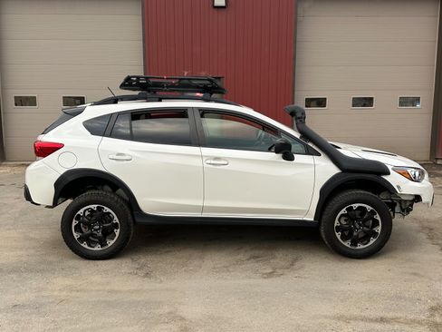 Used 2021 Subaru Crosstrek 2.0i AWD/4WD image 4