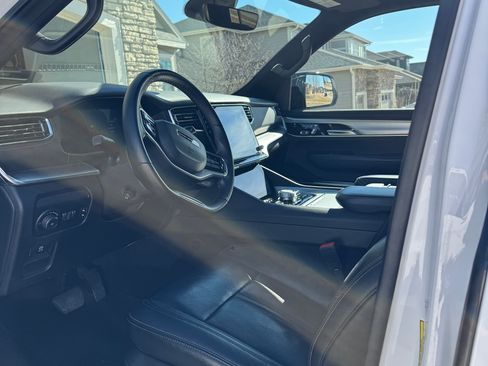 Used 2023 Jeep Grand Wagoneer 4WD w/ Rear Seat Video Group 1 image 22