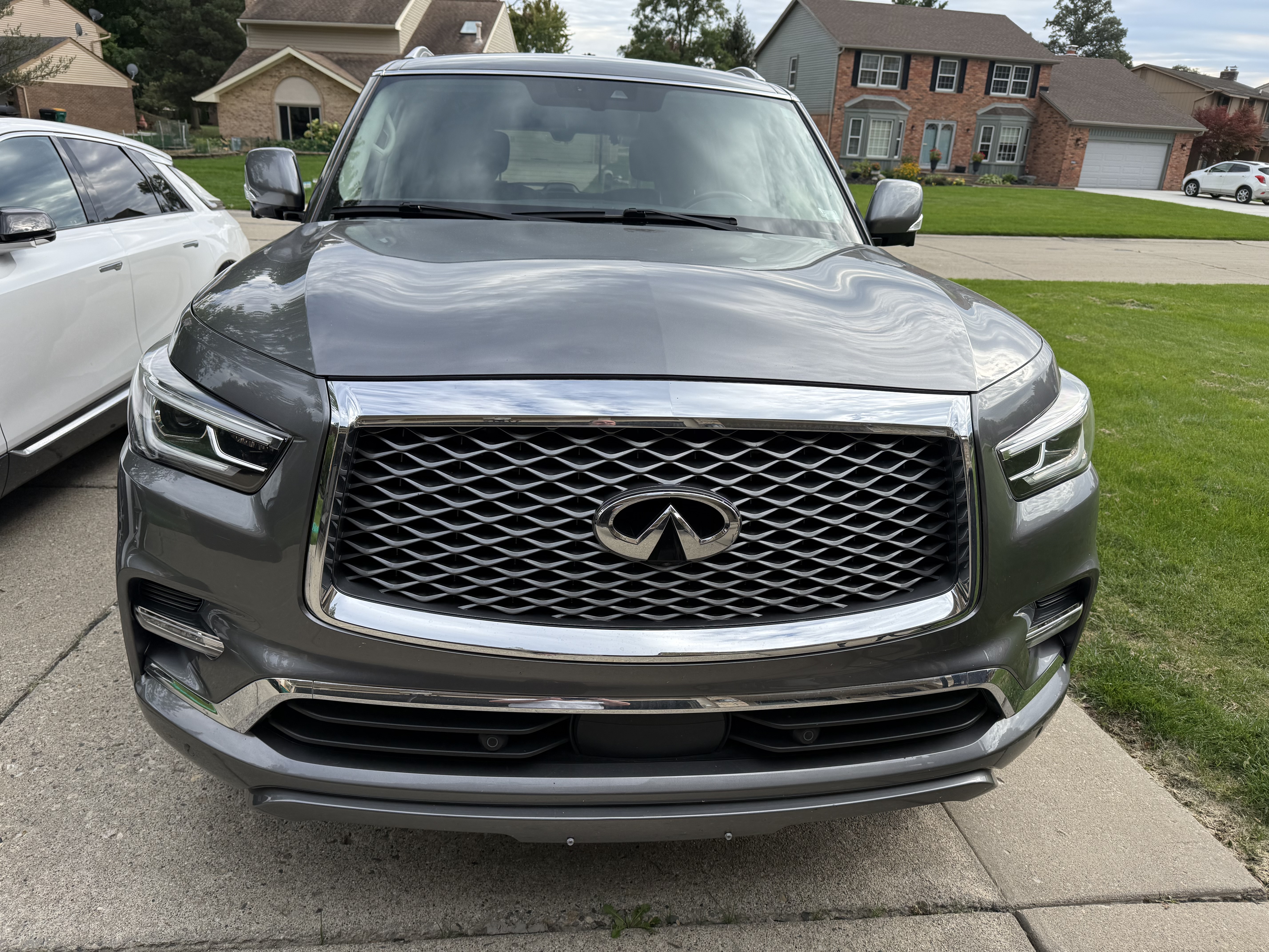 Used 2021 INFINITI QX80 Luxe w/ All-Season Package AWD/4WD image 27