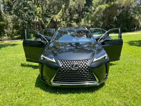 Used 2025 Lexus UX 300h FWD w/ Accessory Package (Z1) image 8