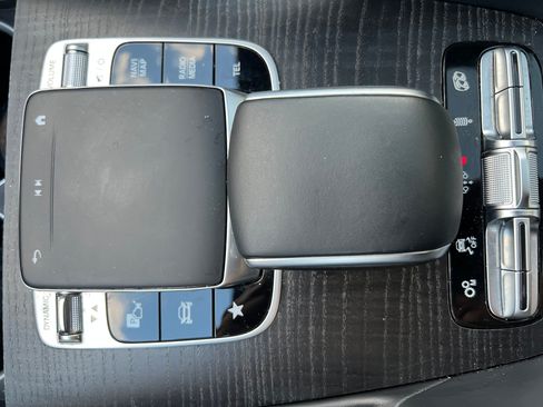 Used 2023 Mercedes-Benz GLE 53 AMG 4MATIC image 15