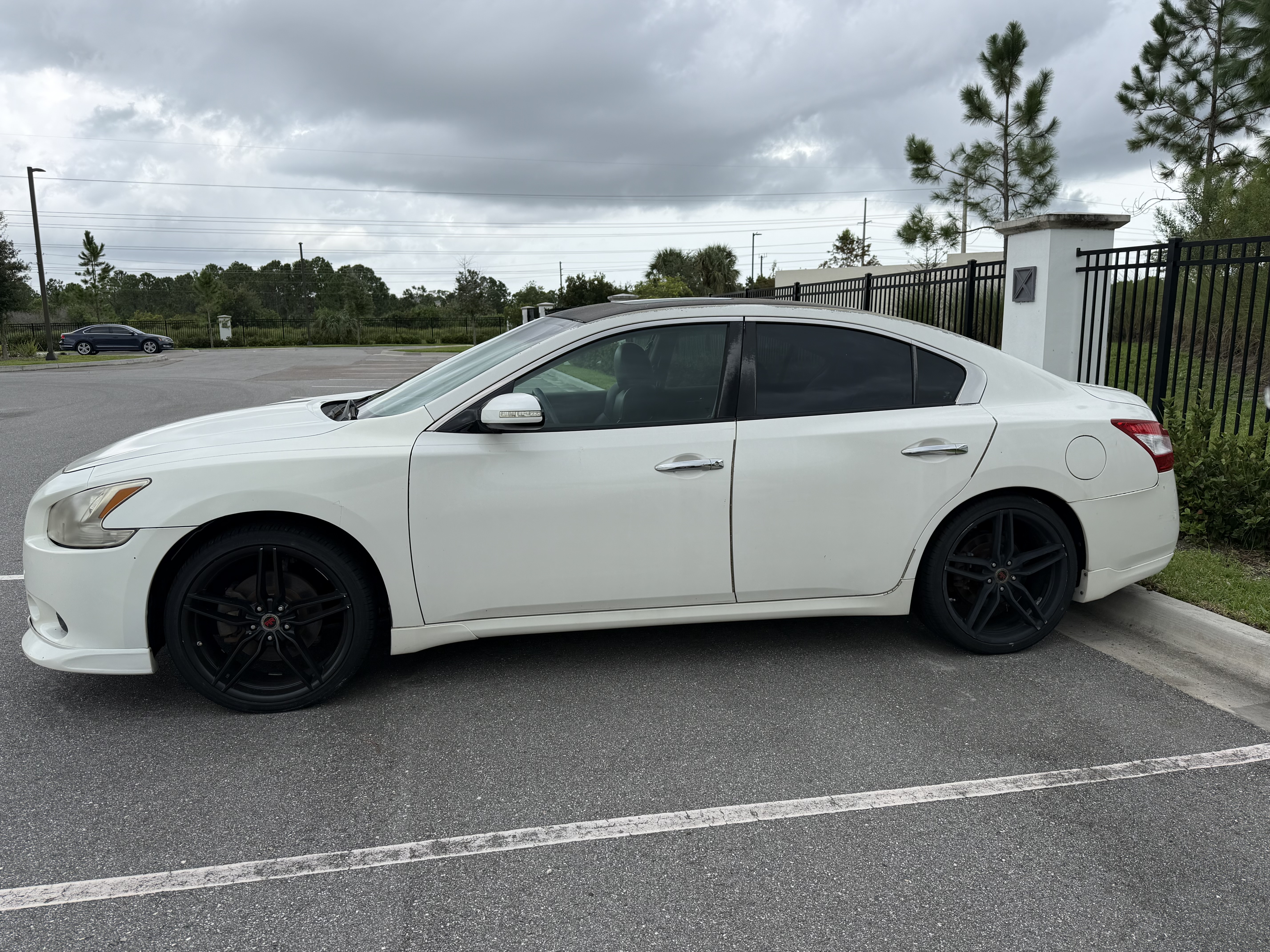 Used 2010 Nissan Maxima 3.5 SV FWD image 9