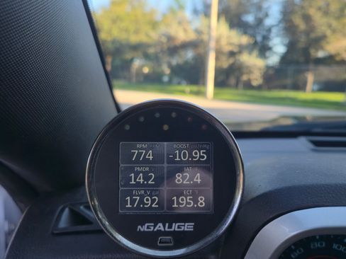 Used 2014 Chevrolet Camaro SS w/ SS Performance Package image 23