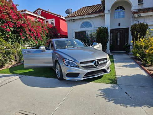 Used 2015 Mercedes-Benz CLS 400 image 6