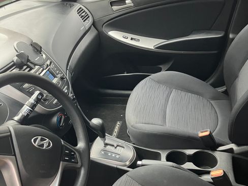 Used 2015 Hyundai Accent GS image 16