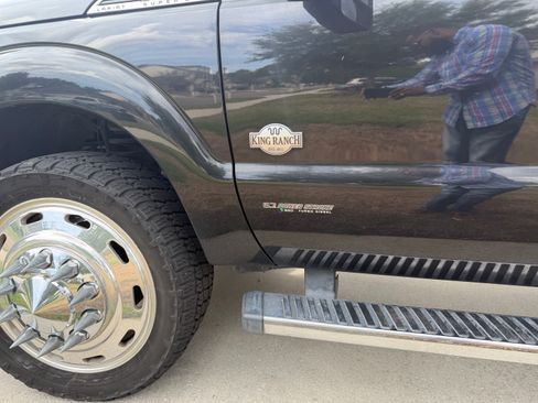 Used 2015 Ford F350 King Ranch w/ King Ranch w/Chrome Package image 1