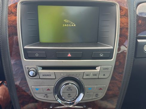 Used 2009 Jaguar XKR R image 12