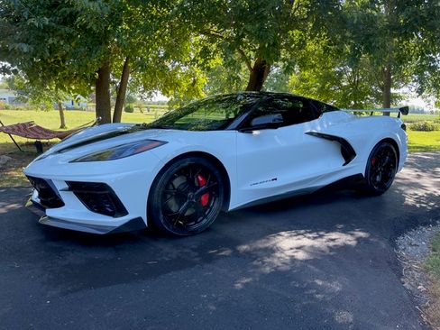 Used 2022 Chevrolet Corvette Stingray Premium Conv w/ Z51 Performance Package image 8