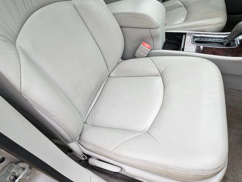 Used 2008 Buick LaCrosse CXL w/ Driver Confidence Package image 16