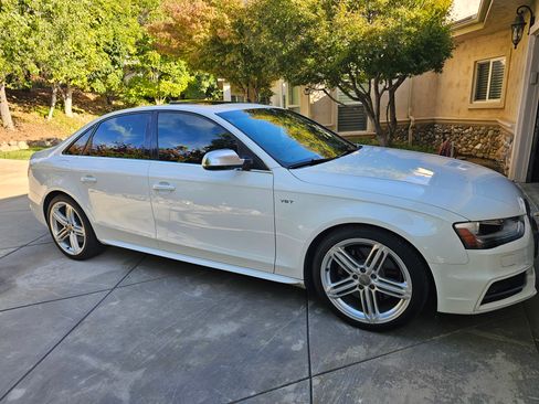 Used 2013 Audi S4 Premium Plus image 8