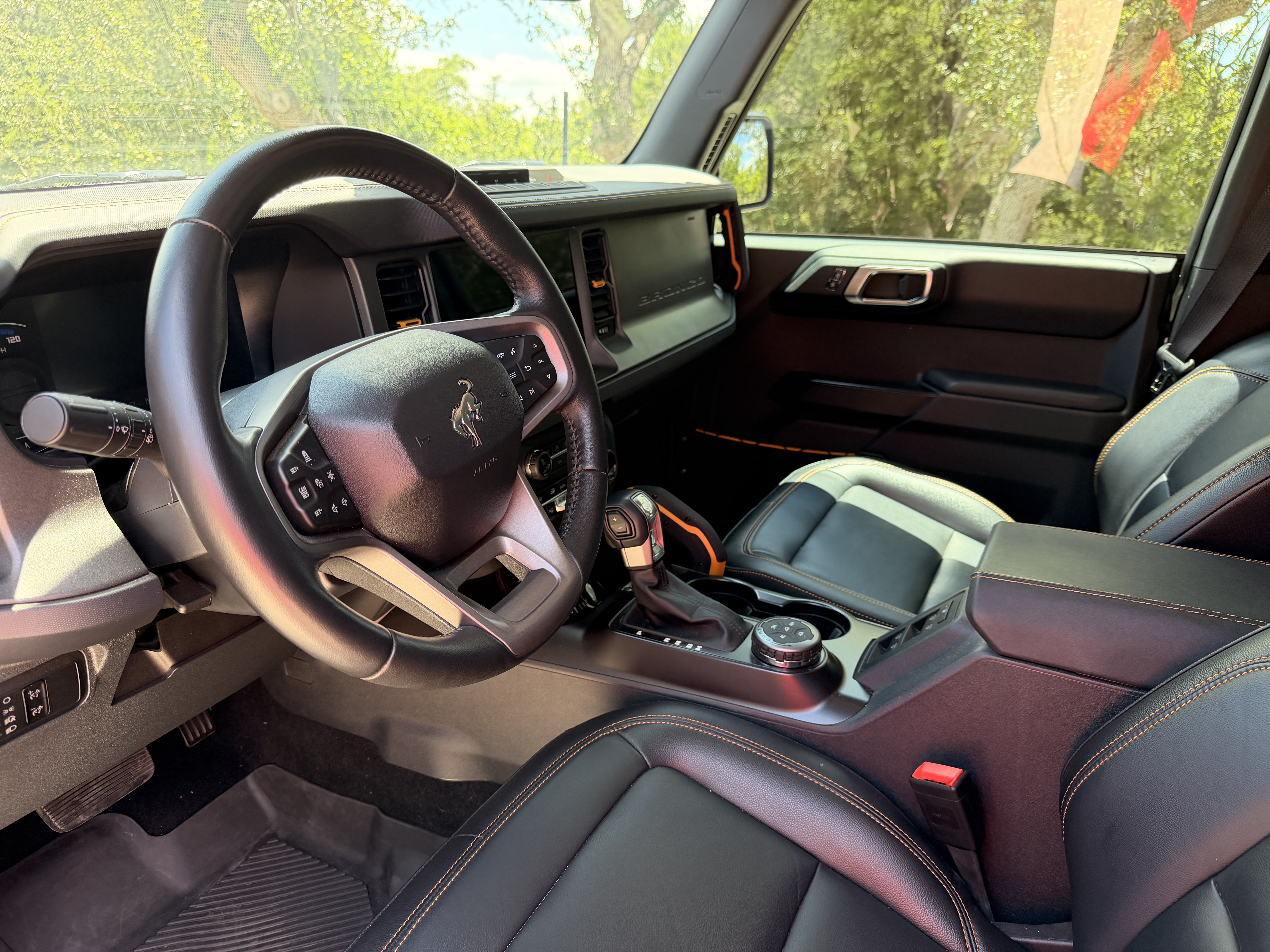 Used 2024 Ford Bronco Badlands AWD/4WD image 4