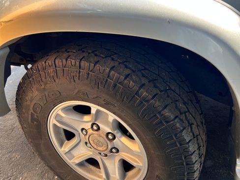 Used 2000 Toyota 4Runner Limited AWD/4WD image 11