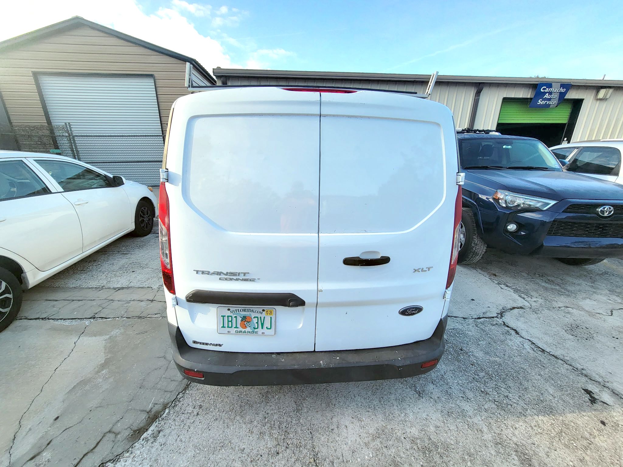 Used 2018 Ford Transit Connect XLT FWD image 5