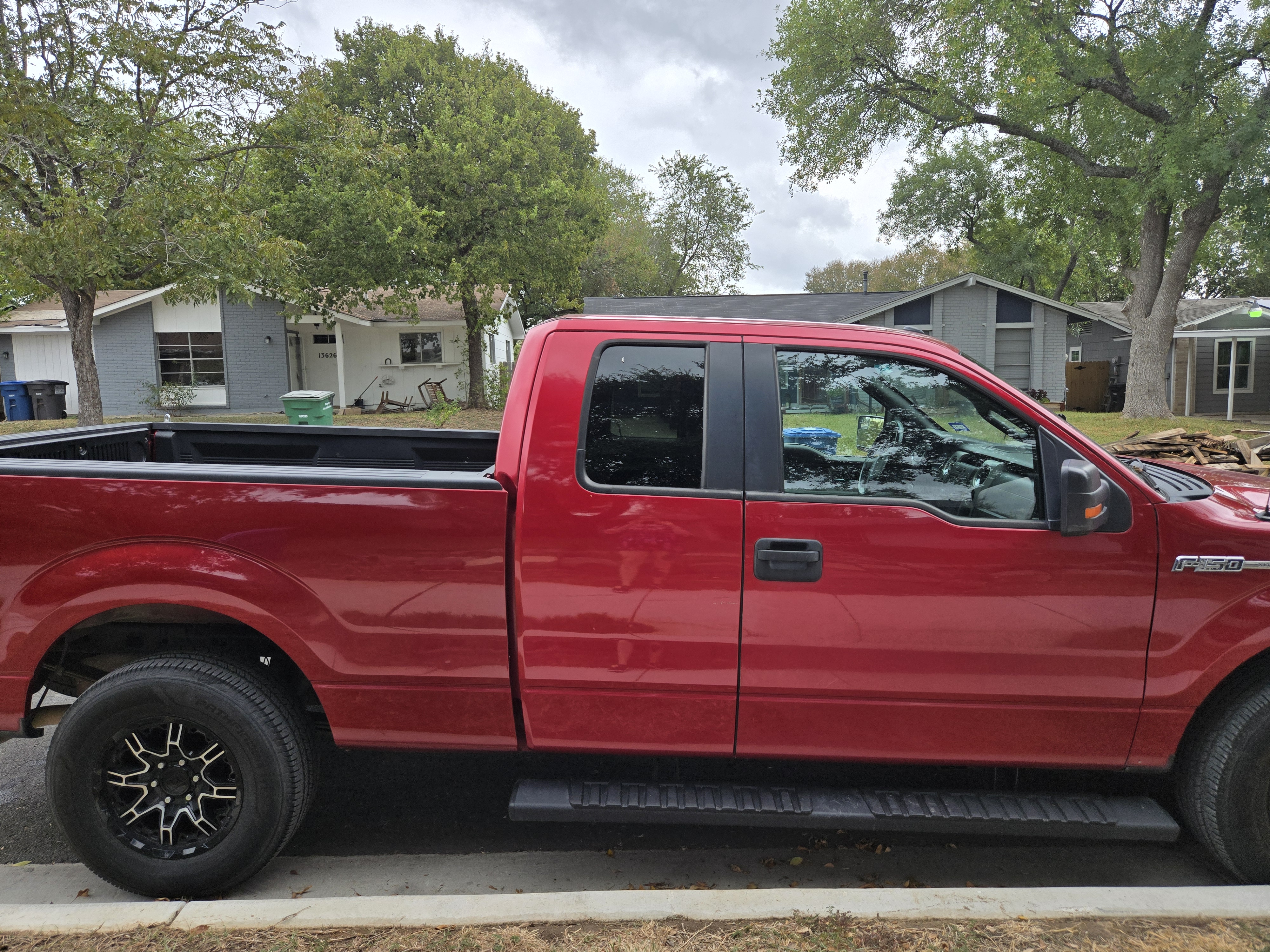Used 2011 Ford F150 XLT w/ XLT Convenience Pkg RWD image 12
