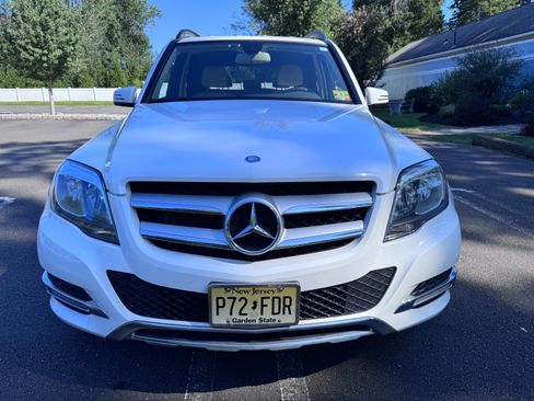 Used 2015 Mercedes-Benz GLK 350 4MATIC image 2