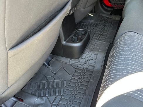 Used 2012 Jeep Wrangler Unlimited Sport image 16