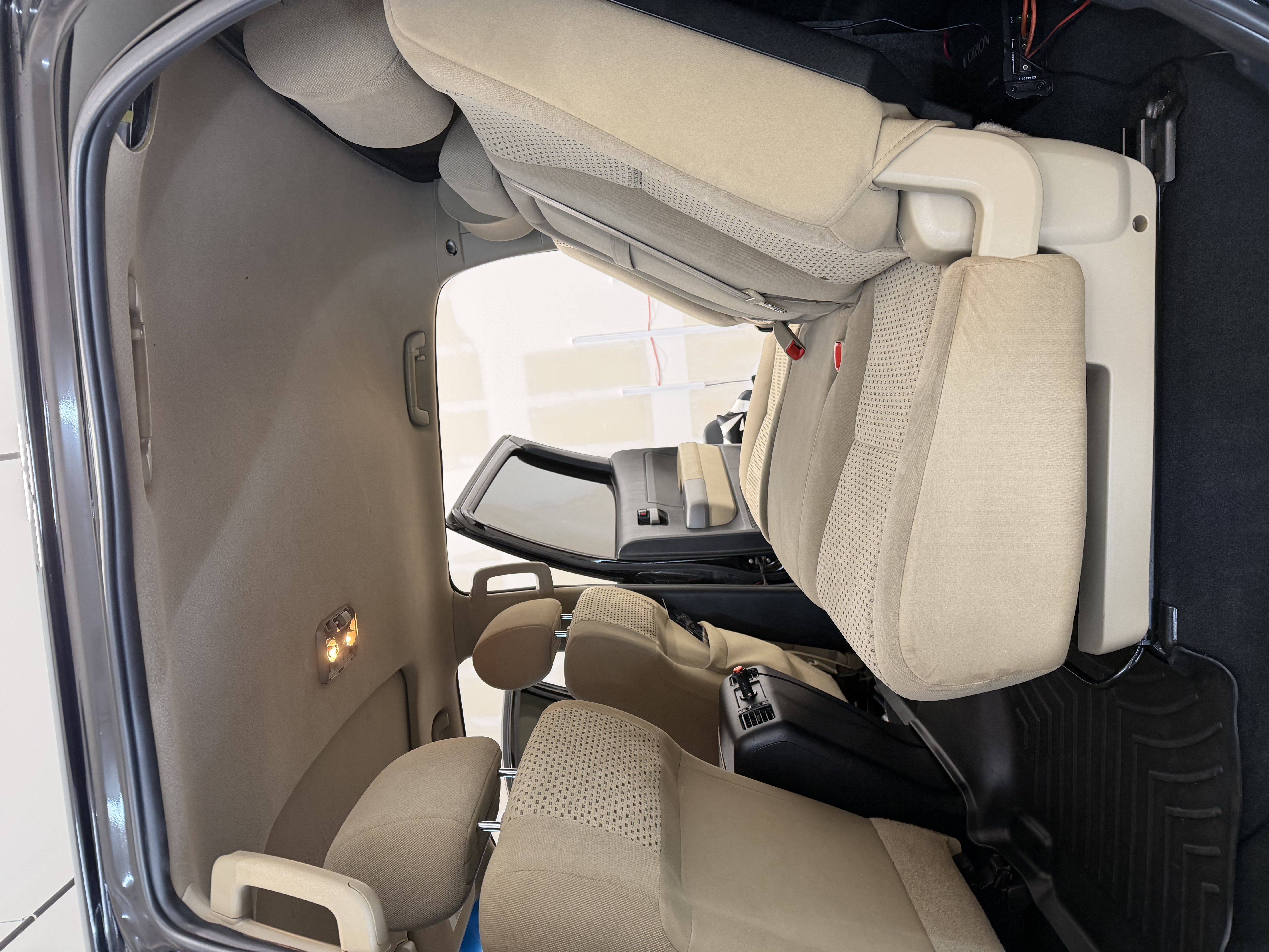 Used 2013 Toyota Tundra 4x4 CrewMax w/ TRD Off-Road Pkg image 10
