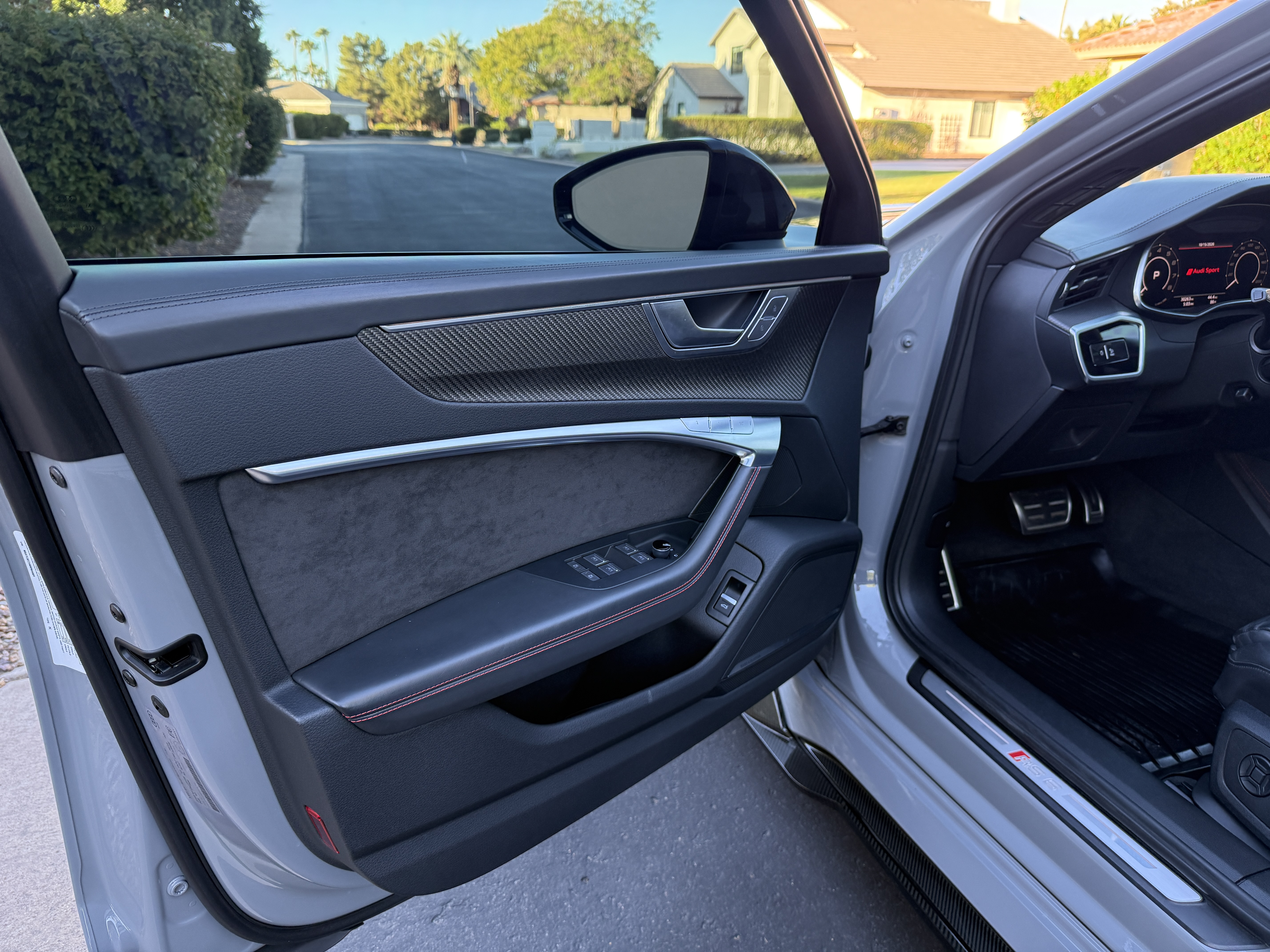 Used 2021 Audi RS 6 AWD/4WD image 18