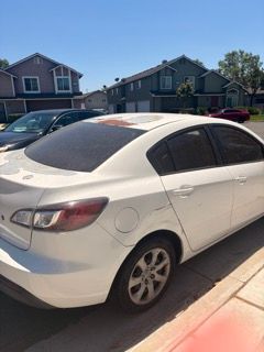 Used 2011 MAZDA MAZDA3 i Sport FWD image 6