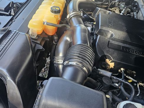 Used 2018 Ford F150 XLT image 5