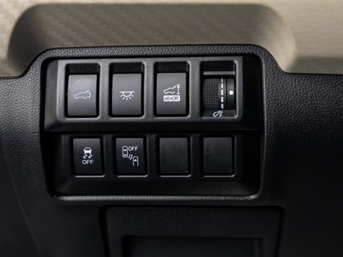 Used 2022 Subaru Ascent Premium w/ Convenience Package image 16