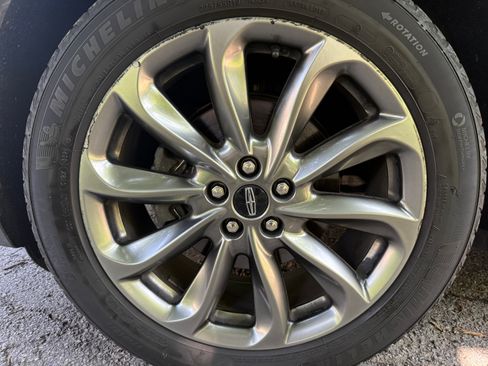 Used 2020 Lincoln Corsair AWD w/ Premium Package image 8