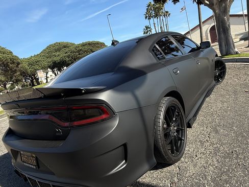 Used 2019 Dodge Charger Scat Pack w/ Navigation & Travel Group image 5