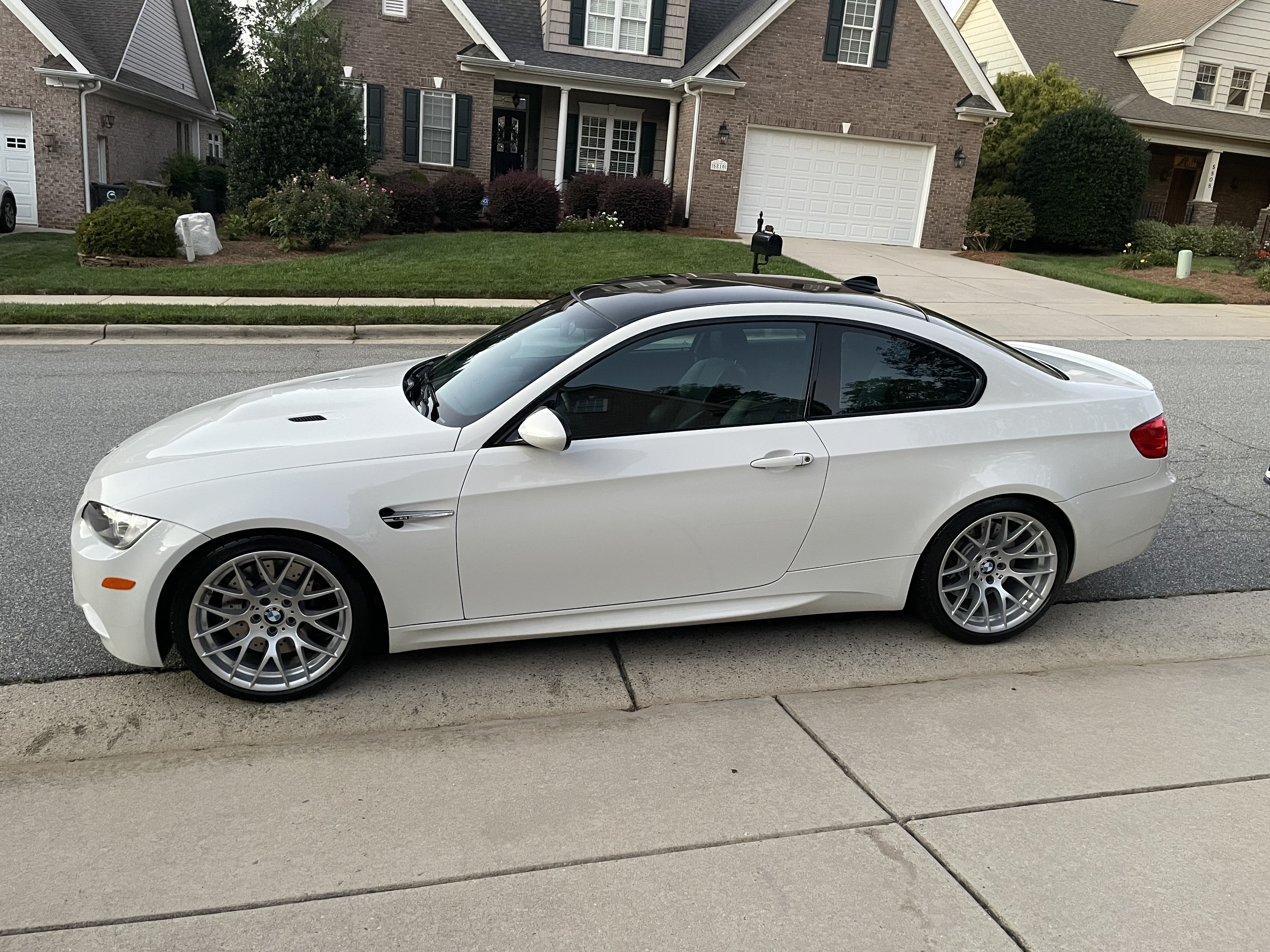 Used 2013 BMW M3 Coupe RWD image 4