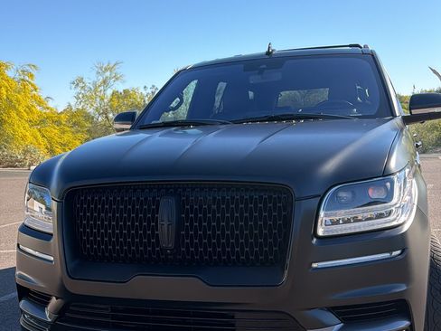 Used 2018 Lincoln Navigator Reserve w/ Technology Package image 2