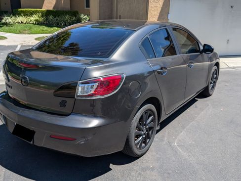 Used 2012 MAZDA MAZDA3 i Touring image 8