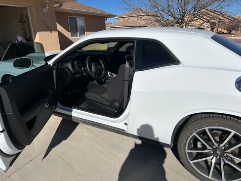 Used 2023 Dodge Challenger R/T image 5